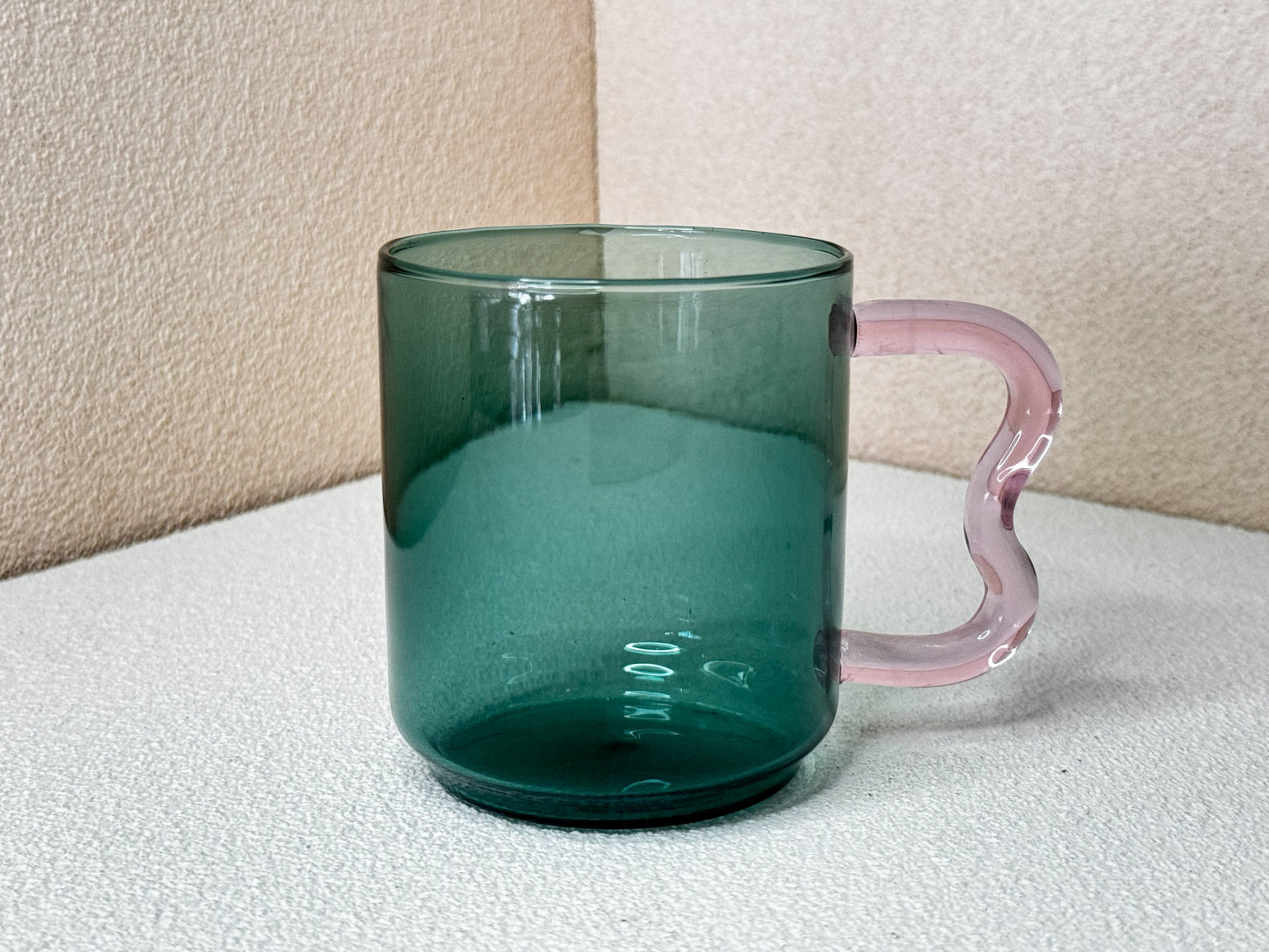 Wave Handle Glass Mug