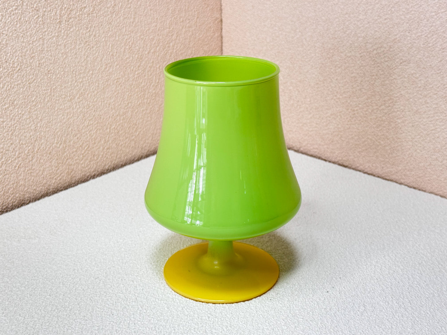 Retro Chic Pedestal Mug