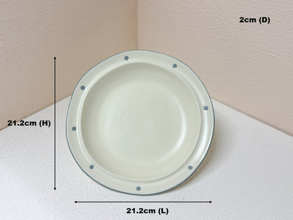 Pebble Edge Dinnerware