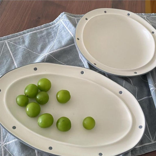 Pebble Edge Dinnerware